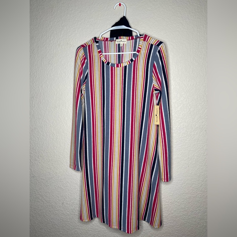 Long sleeve multicolored quarter length dress